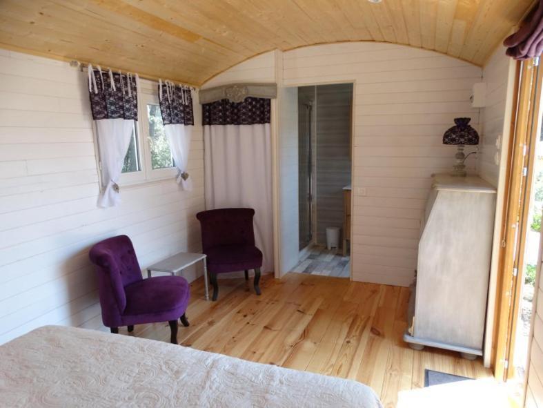 L'Oustau De Bigatie Bed and Breakfast Lambesc Εξωτερικό φωτογραφία
