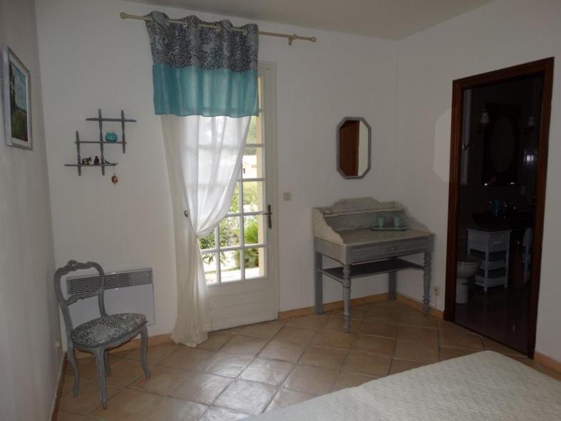L'Oustau De Bigatie Bed and Breakfast Lambesc Εξωτερικό φωτογραφία