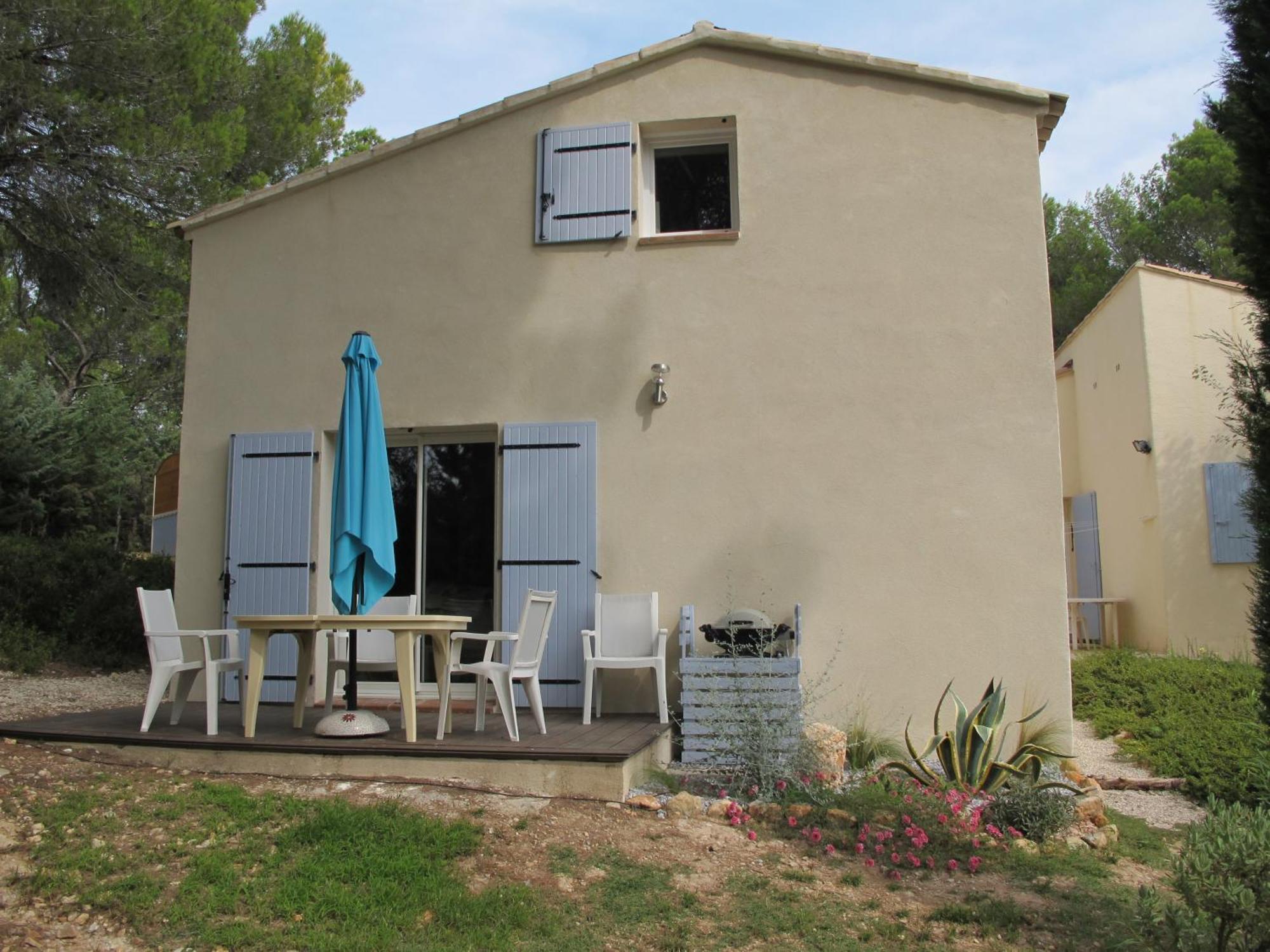 L'Oustau De Bigatie Bed and Breakfast Lambesc Εξωτερικό φωτογραφία